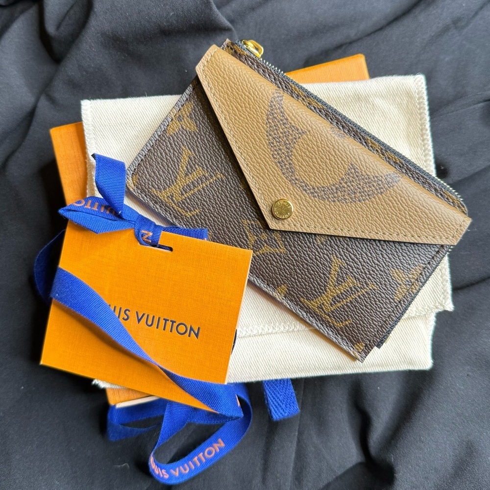 Louis Vuitton Reverse monogram recto verso